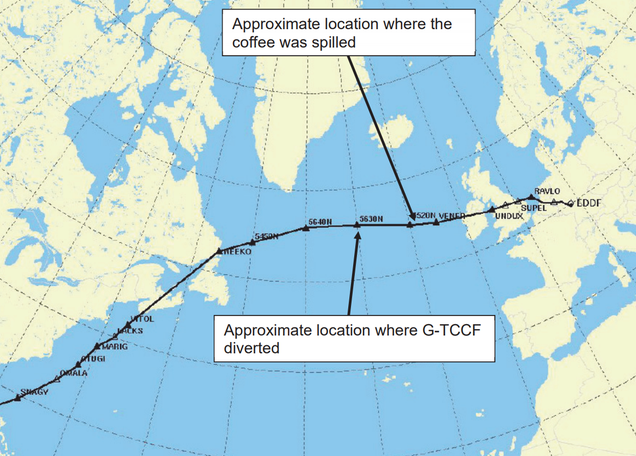 Este mapa muestra dónde el piloto derrumbó el café y cuándo decidió cambiar el rumbo del vuelo.